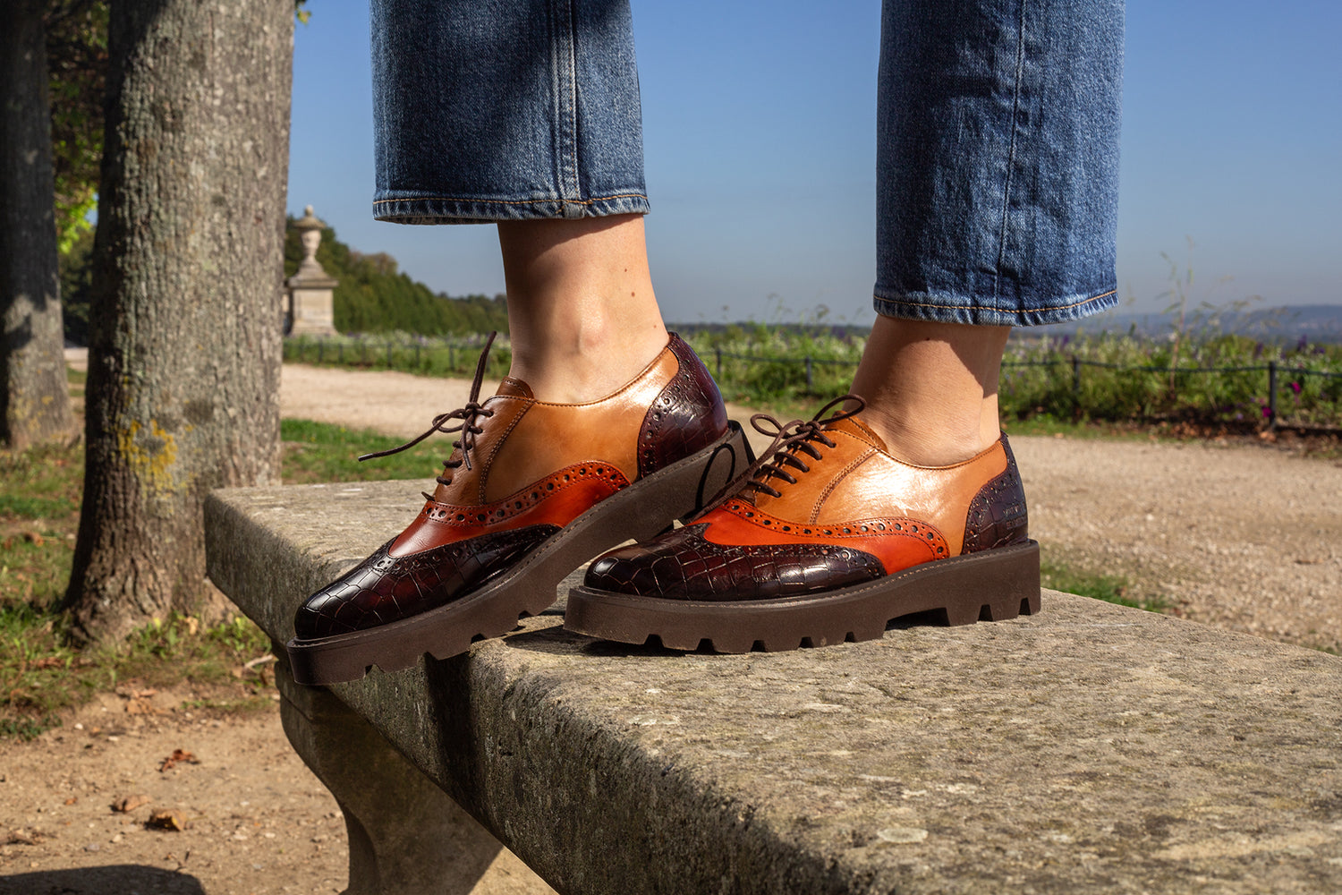 Oxfordschuhe mit perforierter Flügelkappe Selina 24 Melvin & Hamilton
